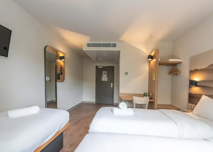 Aix-les-bains 2* جْروزي سور أكْسْ